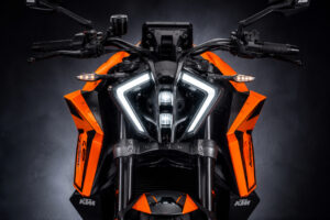KTM 1390 Super Duke R front design